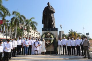 Conmemoran autoridades el 216 aniversario del natalicio de Benito Juárez