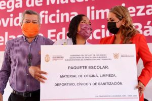 Entrega Evelyn Salgado más de 30 mdp en material de limpieza anticovid-19, deportivo, de oficina y cívico a escuelas de Educación Básica de la Región Centro de Guerrero