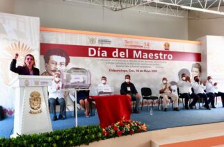 Celebra Evelyn Salgado el “Día de las y los maestros” en Guerrero