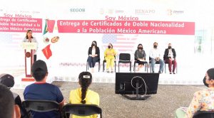 Entrega Evelyn Salgado 300 certificados de doble nacionalidad a la población méxico – americana del programa “Soy México” en Guerrero