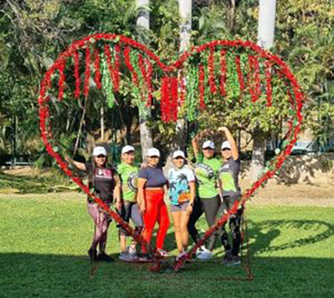 Gran celebración por el día del amor y la amistad en el parque papagayo