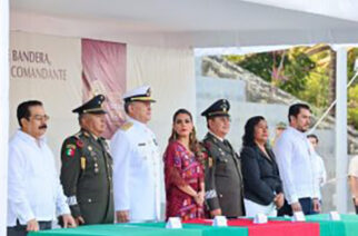 Asiste Evelyn Salgado a la ceremonia de toma de posesión al cargo de Martín Gerardo Franco Flores como comandante de la 27 zona militar