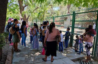 Miles de visitantes acuden al zoológico “Zoochilpan” de Chilpancingo, durante las vacaciones de Semana Santa