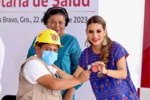 Combate Evelyn Salgado el rezago en infraestructura de salud y abasto de medicamentos en Guerrero