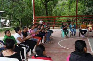 La SEMUJER imparte taller sobre los derechos de las mujeres, niñas y niños en la comunidad serrana