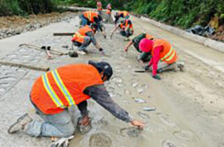 Construye gobierno de Guerrero camino en la sierra de Atoyac