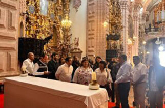 Supervisan los avances de restauración de la iglesia de Santa Prisca, de Taxco