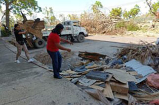 Orquesta Filarmónica de Acapulco continúa realizando labores de limpieza y retiro de escombros