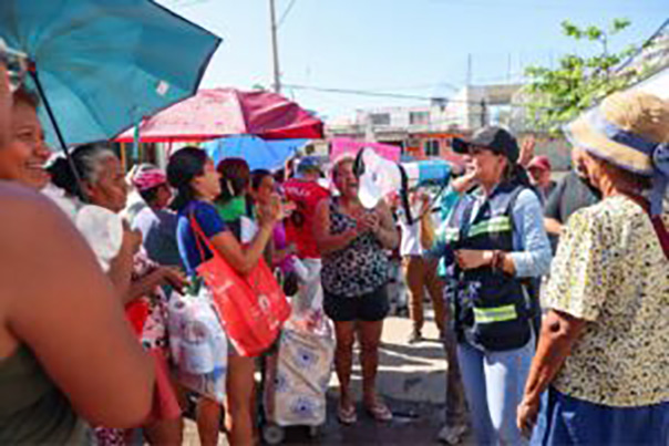 Recorre Evelyn Salgado las colonias Icacos, Alta Icacos y Nuevo Centro de Población